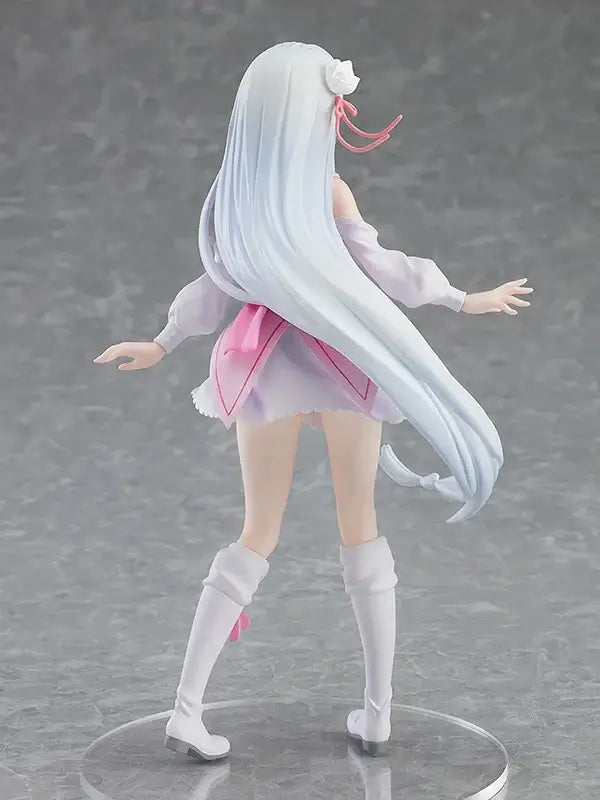 Detailaufnahme der Emilia Figur – Memory Snow Pop Up Parade