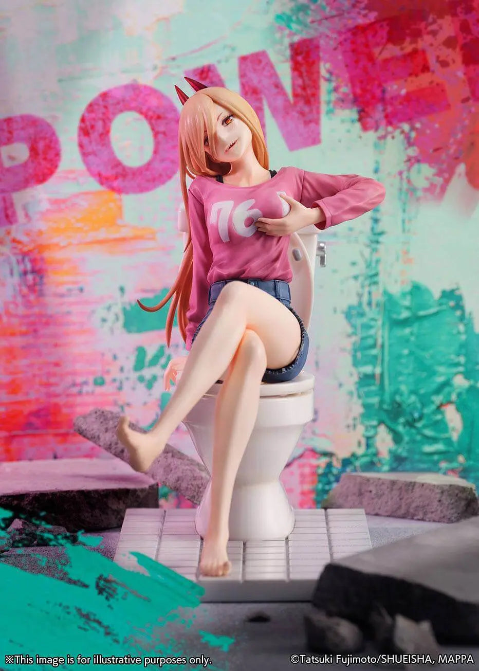 Power-Figurine aus Chainsaw Man, 1/7 Maßstab, sitzt verspielt auf einer Toilette und zeigt eine dynamische Pose und Details.